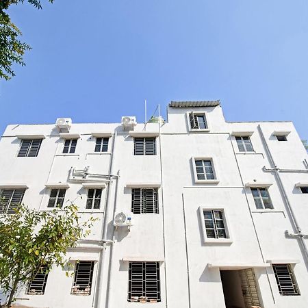Super Hotel O Grand Eden Calcutta Buitenkant foto