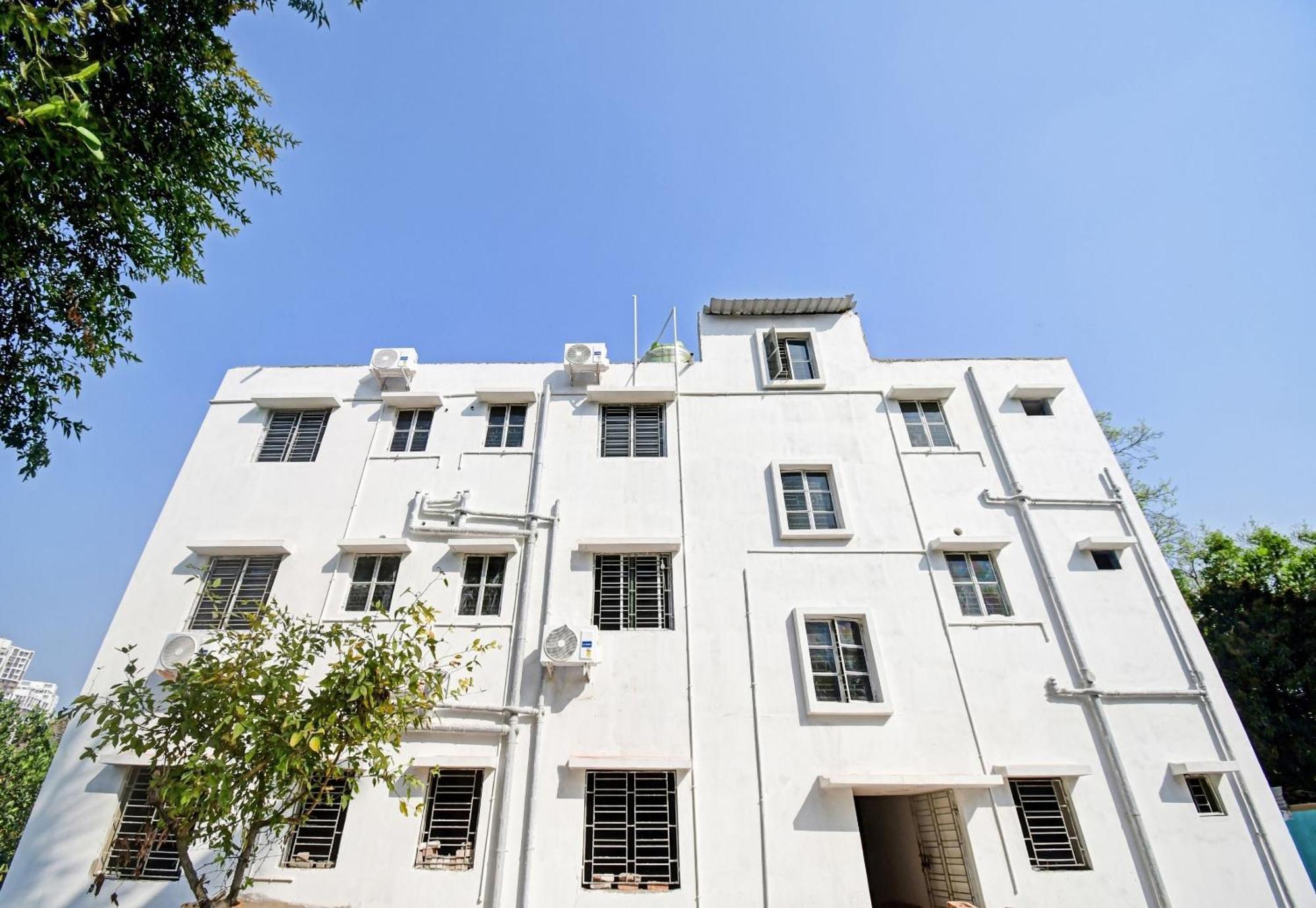 Super Hotel O Grand Eden Calcutta Buitenkant foto